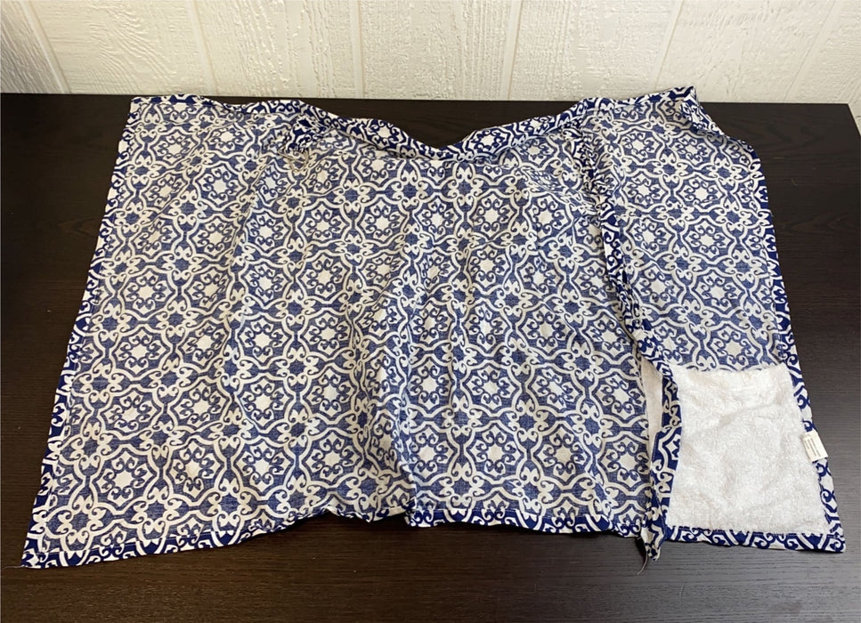 used Maddie Moo Nursing Cover