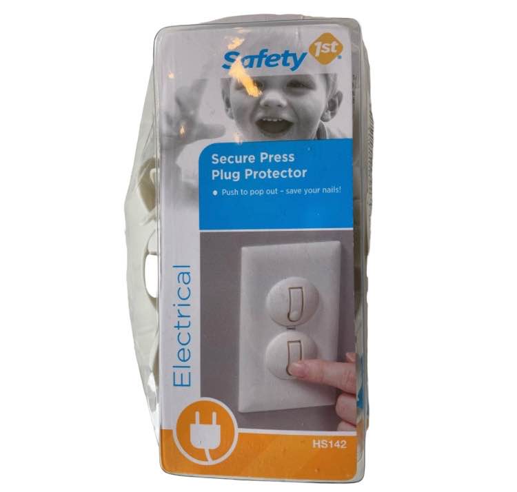 Safety 1st Press N Pull Plug Protectors — GoodBuy Gear