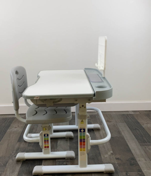 Shop LoyGkgas Desk & Chair at GoodBuy Gear