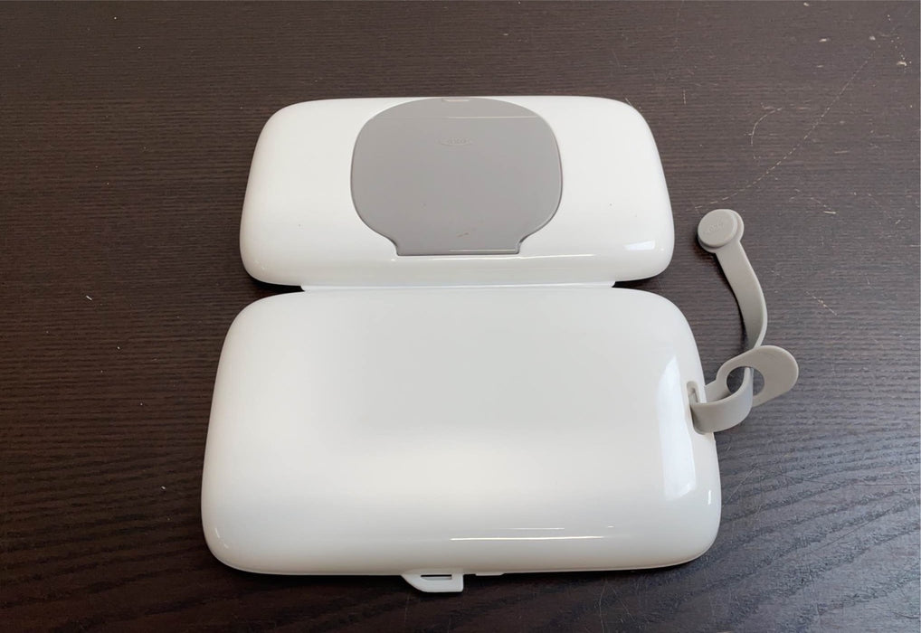 Shop OXO Tot On-The-Go Wipes Dispenser, Grey at GoodBuy Gear