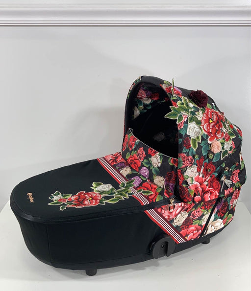 Shop Cybex MIOS LUX Carry Cot, Black Spring Blossom at GoodBuy Gear