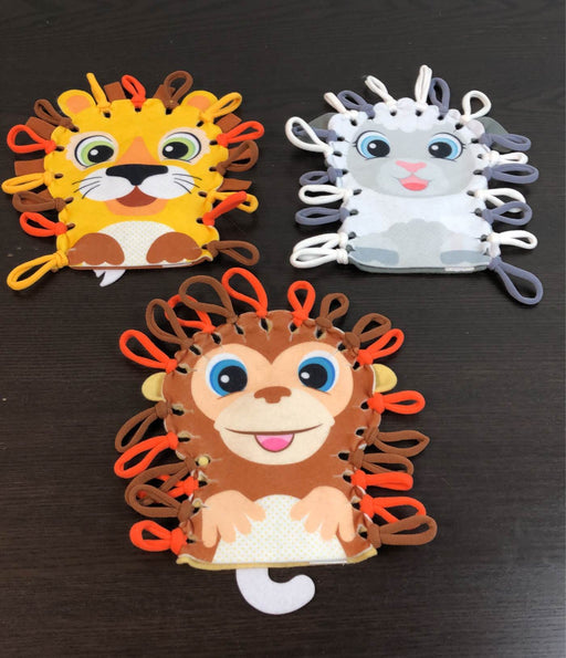 used Melissa & Doug Hand Puppet Set