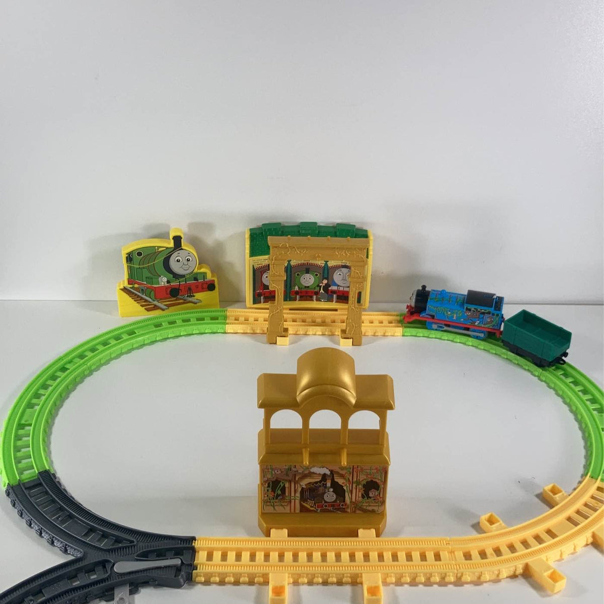 Fisher Price Thomas And Friends Monkey Palace Set Cheeky Monkeys - Main Image