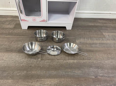 used KidKraft Classic Kitchenette