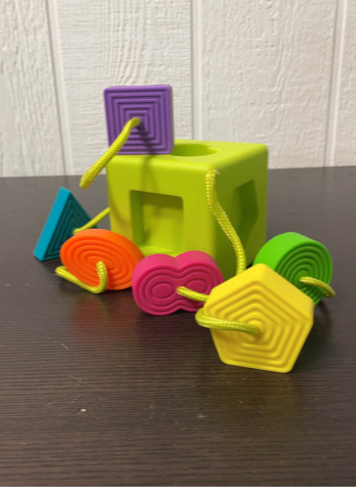 secondhand Fat Brain Toys Oombee Cube