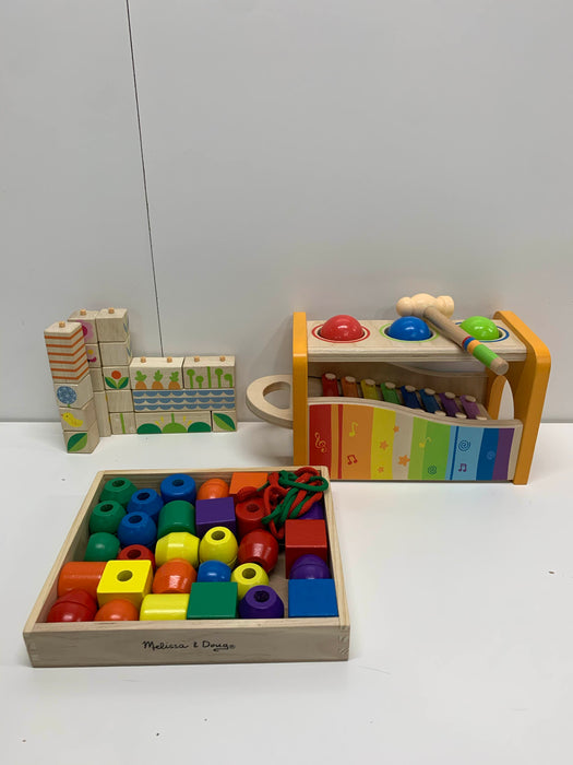 used BUNDLE Melissa & Doug Wooden Toys