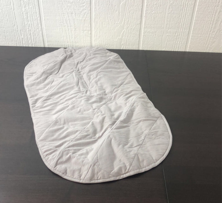 secondhand Ely’s & Co Quilted Bassinet Sheet