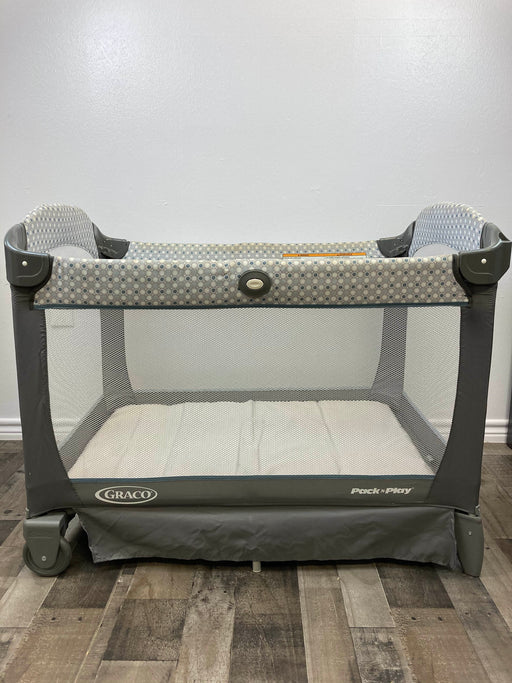 secondhand Graco Pack N Play Playard with Infant Bassinet & Changer