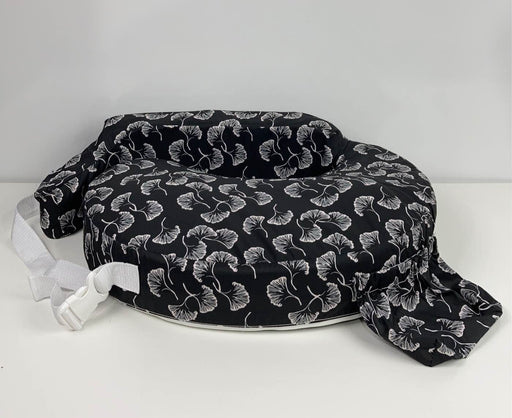 used My Brest Friend Nursing Pillow, Black Flowing Fans