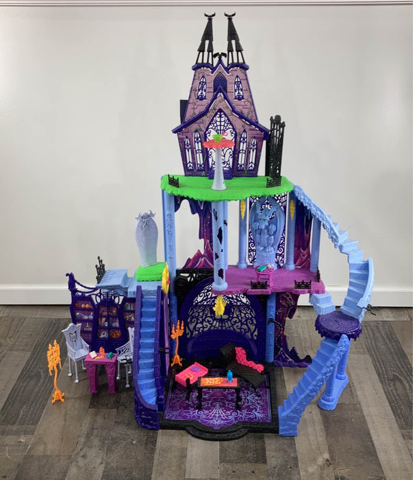 used Mattel Monster High Freaky Fusion Catacombs Playset