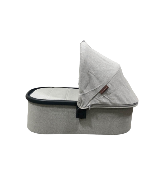 Shop UPPAbaby V2 Bassinet, Anthony (White & Grey Chenille) at GoodBuy Gear