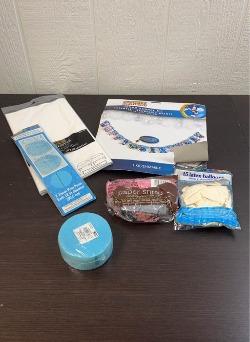 used BUNDLE Party Supplies