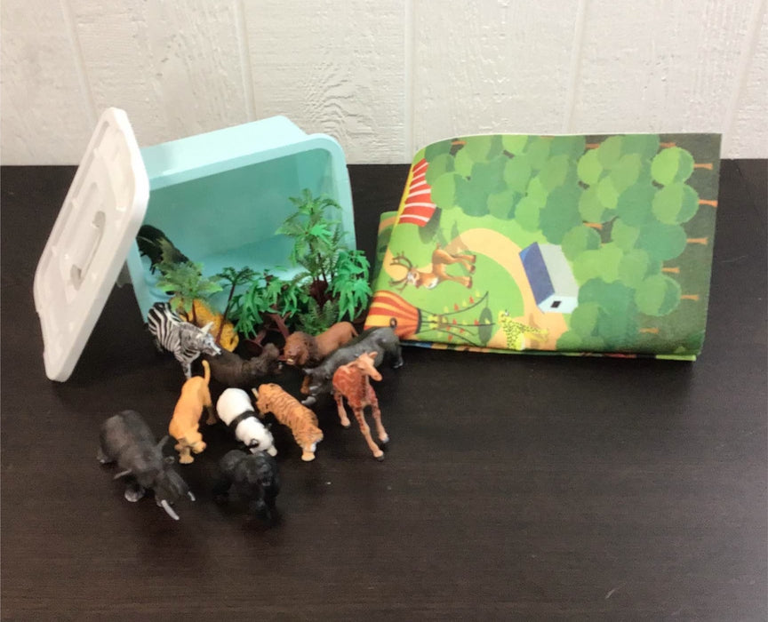 used BUNDLE Plastic Animals, with Playmat