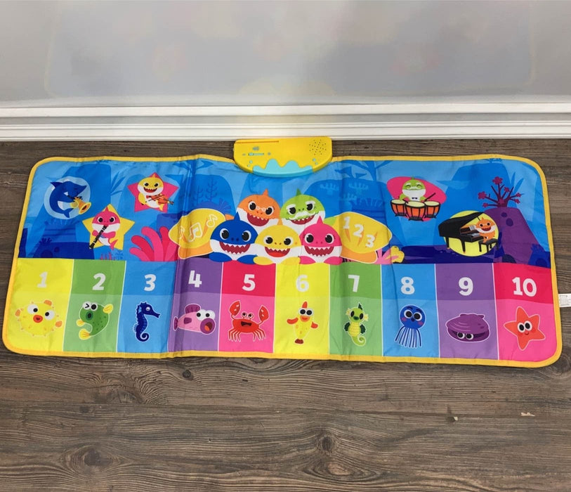 used Pinkfong Baby Shark Step and Sing Piano Dance Mat