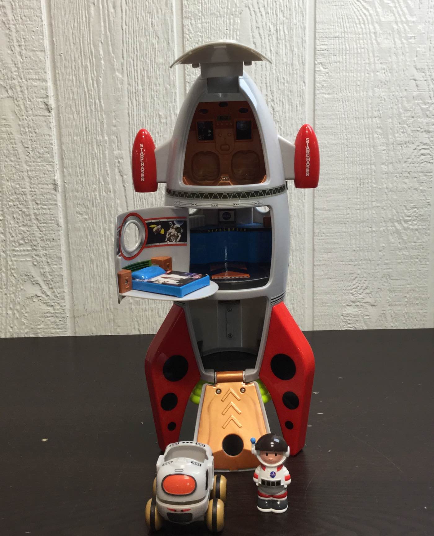 CP Toys Plastic Space Mission Rocket Ship with 5 Figures and