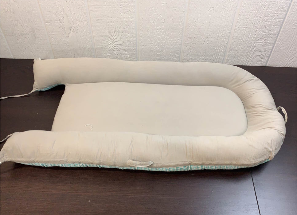 secondhand Newborn Lounger