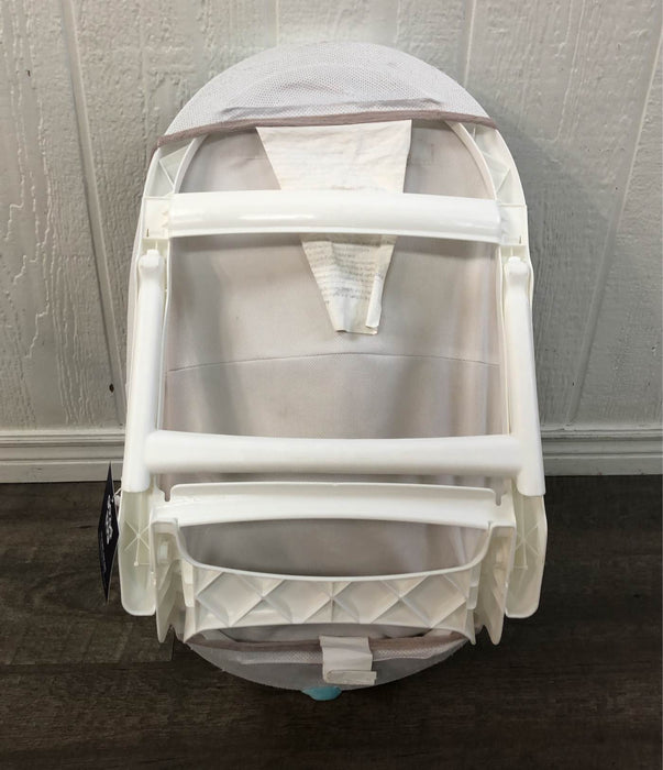 used Baby Delight Cushy Nest Cloud Premium Infant Bather