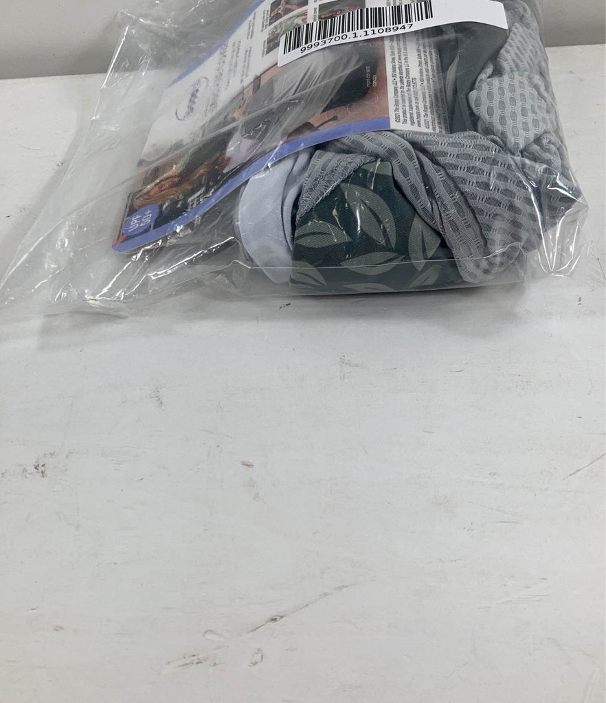 Boppy 4 & More MultiUse Cover, Green Leaves