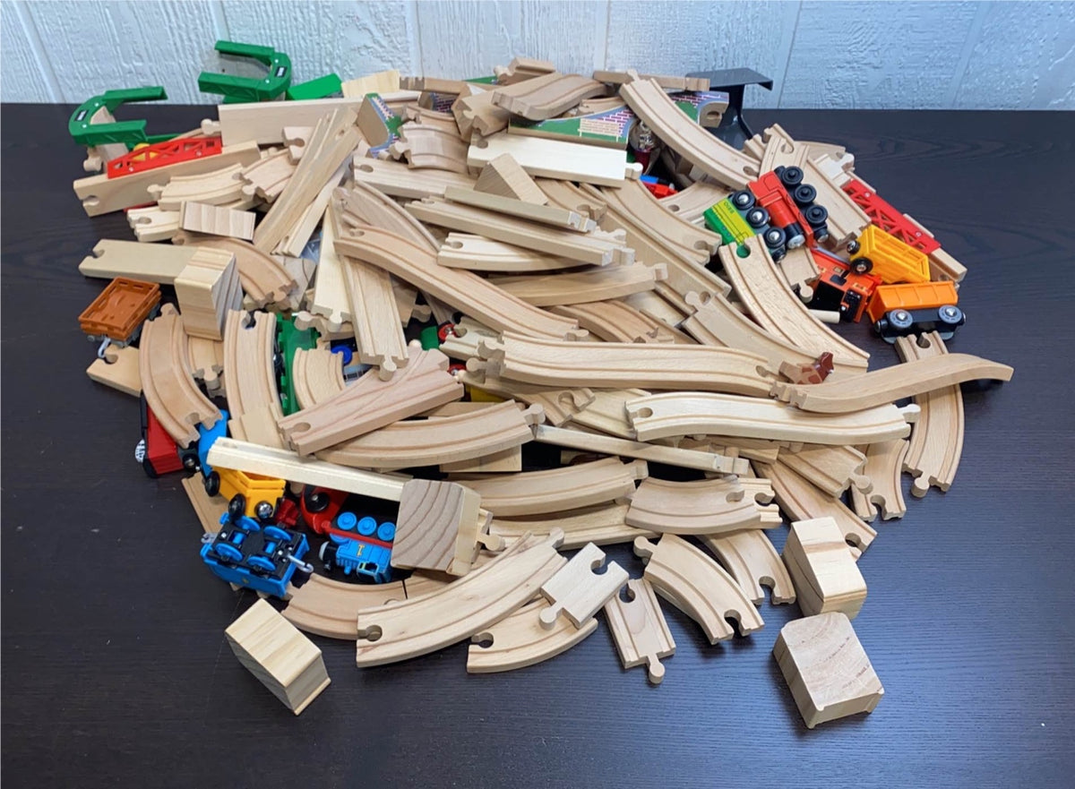 Bundle Train Set BUNDLE Trains And Tracks — GoodBuy Gear