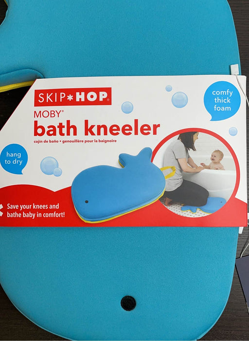 Shop Skip Hop Moby Bath Kneeler, Blue at GoodBuy Gear