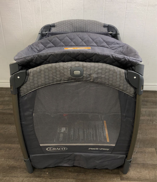 Shop Graco Pack 'n Play Nearby Napper Playard at GoodBuy Gear
