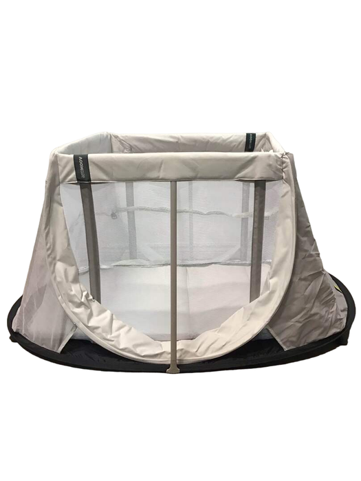 used Aeromoov Instant Travel Playard, White Sand