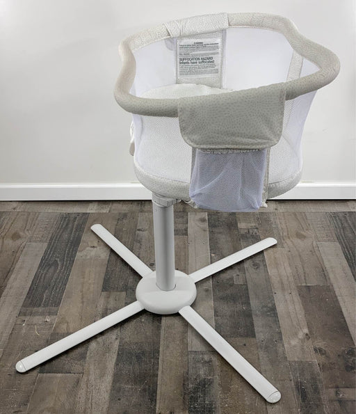 secondhand Halo BassiNest Swivel Sleeper, Premiere Series