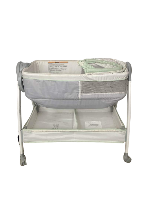 secondhand Graco Dream Suite Bassinet