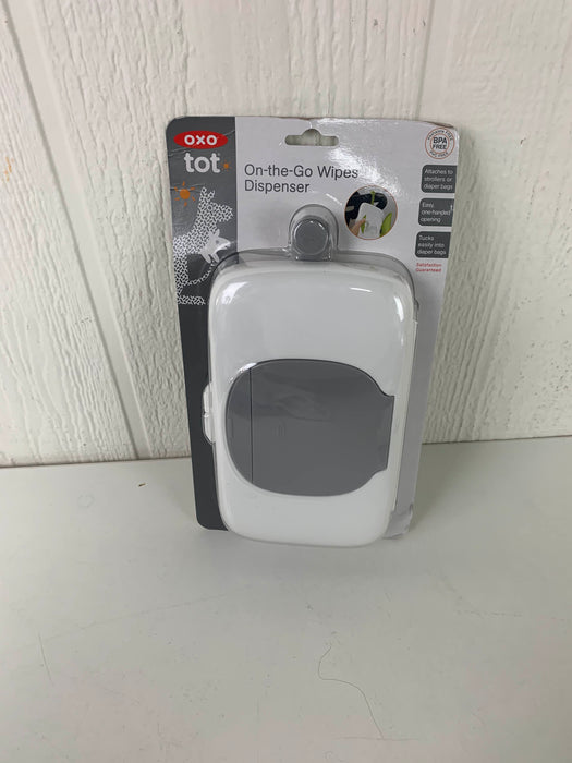 secondhand OXO Tot On The Go Wipes Dispenser, Grey