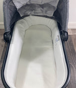 used UPPAbaby VISTA V2 Stroller, 2022 HIDDEN Bassinet?