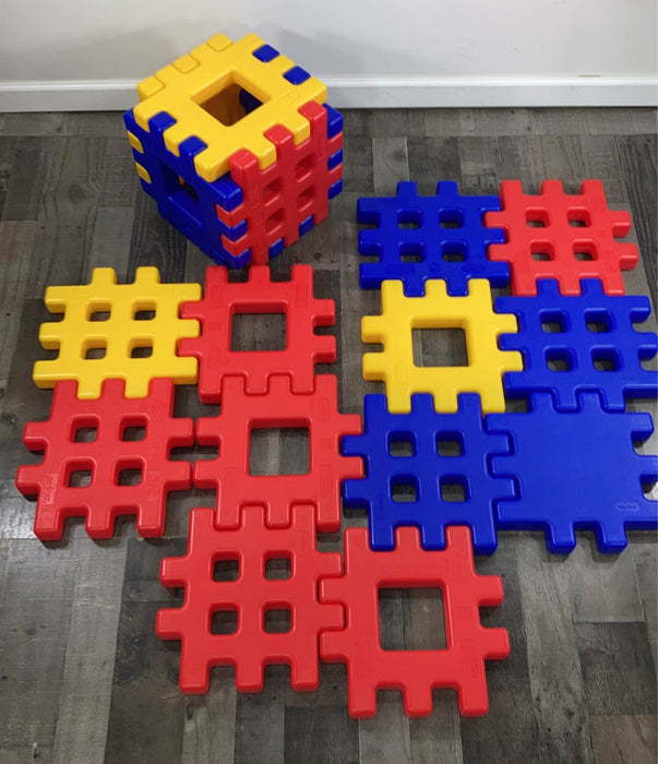 secondhand Little Tikes Big Waffle Block Set