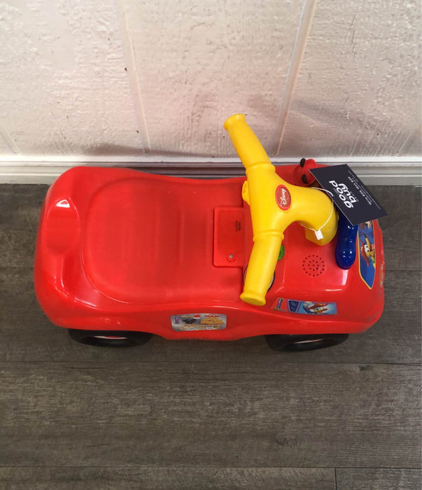 Kiddieland Light N’ Sound Mickey Activity Fire Engine Ride On