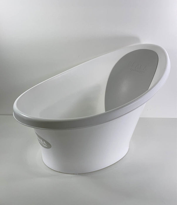 Shop Beaba Shnuggle Baby Bath, White/Grey at GoodBuy Gear