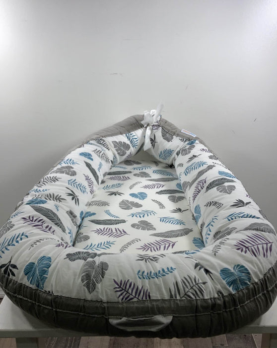 used CosyNation Baby Lounger