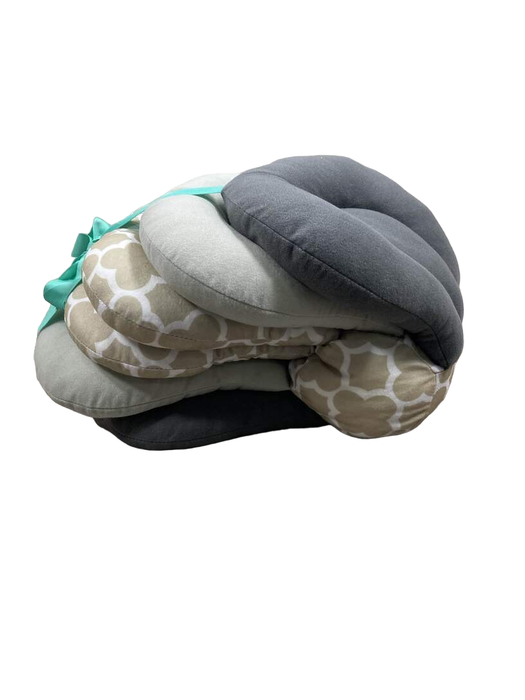 secondhand Infantino Elevate Adjustable Nursing Pillow