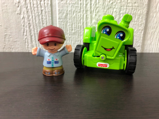 secondhand Fisher Price Little People Helpful Harvester Tractor