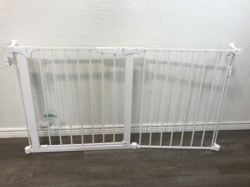 used KidCo Auto Close HearthGate