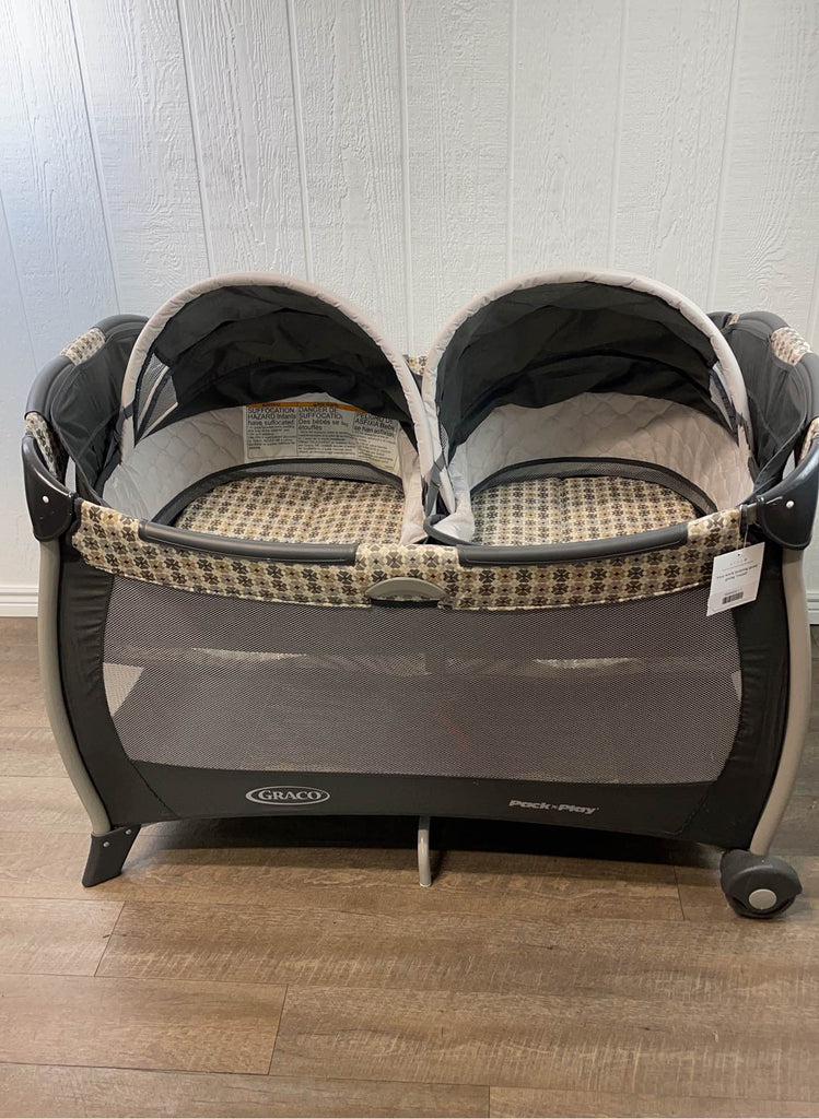 Graco Pack 'n Play Playard With Twin