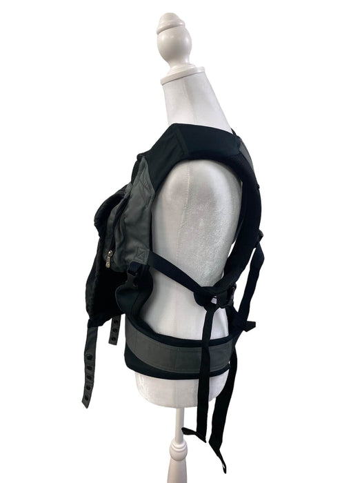 secondhand Ergobaby Performance Ventus Carrier