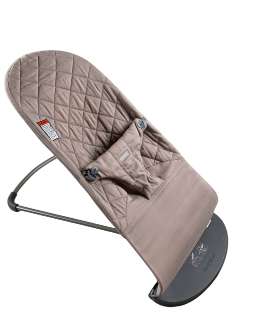 used BabyBjorn Bouncer Bliss, Dark Gray Frame, Sand Gray Cotton Classic Quilt