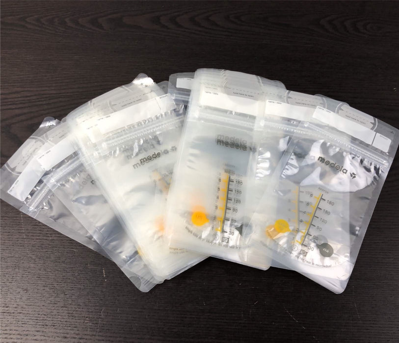 Shop Medela Milk Storage Bags at GoodBuy Gear