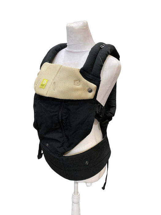 Shop Lillebaby Complete All Seasons Baby Carrier, Black at GoodBuy Gear