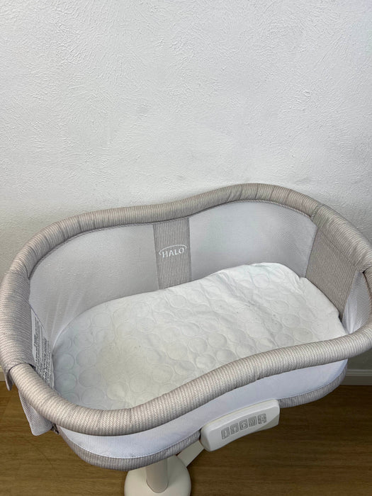 Shop Halo BassiNest Swivel Sleeper, Premiere Series at GoodBuy Gear