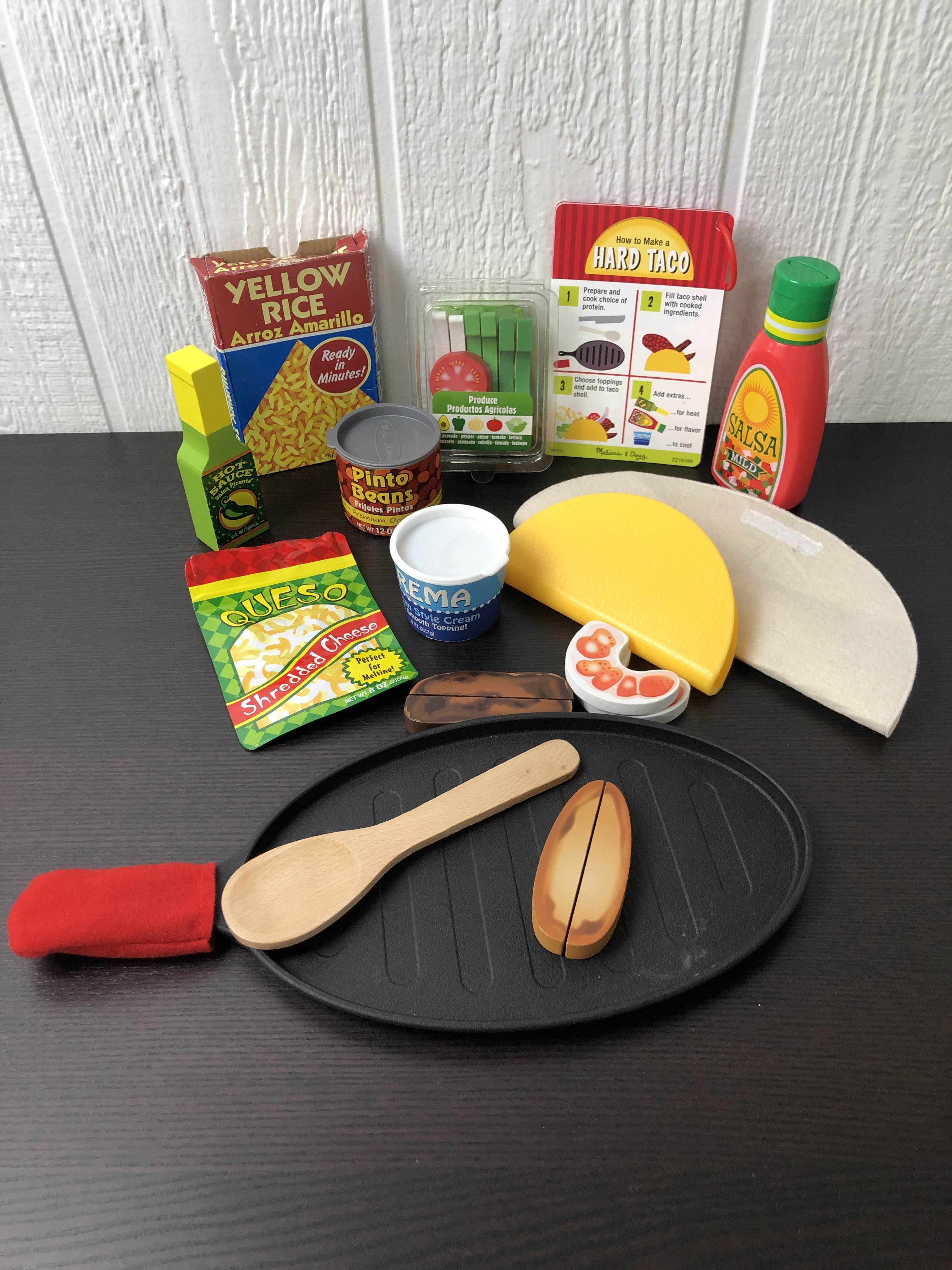 Melissa and best sale doug taco kit