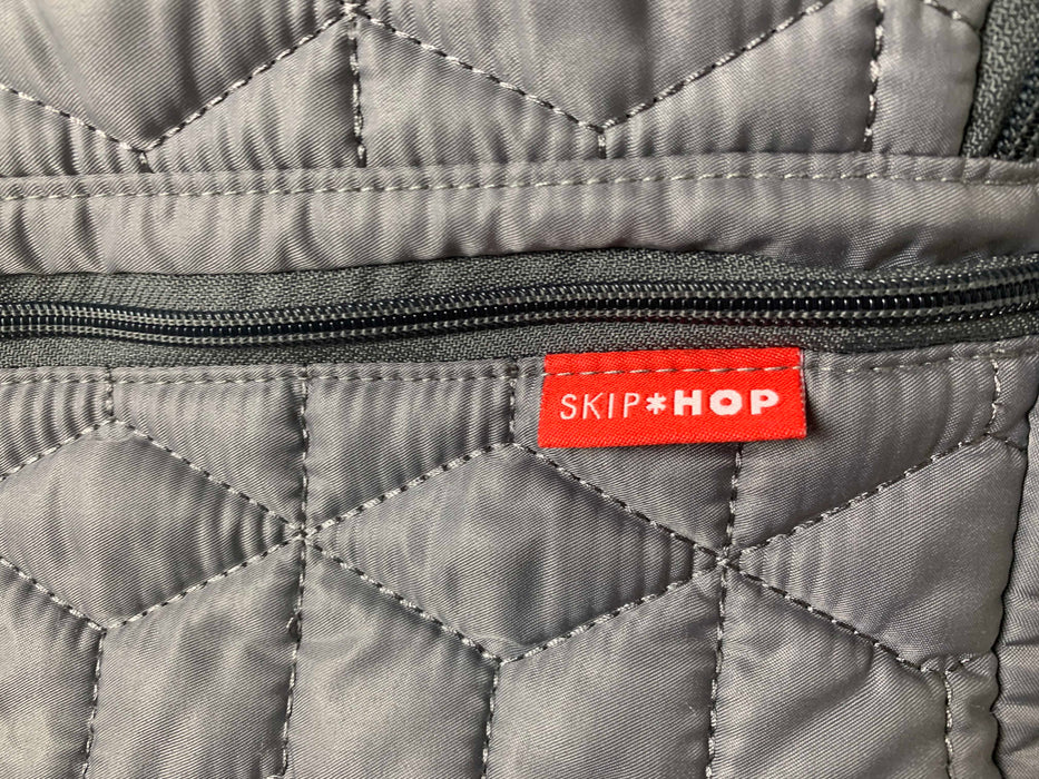 secondhand Skip Hop Messenger Diaper Bag