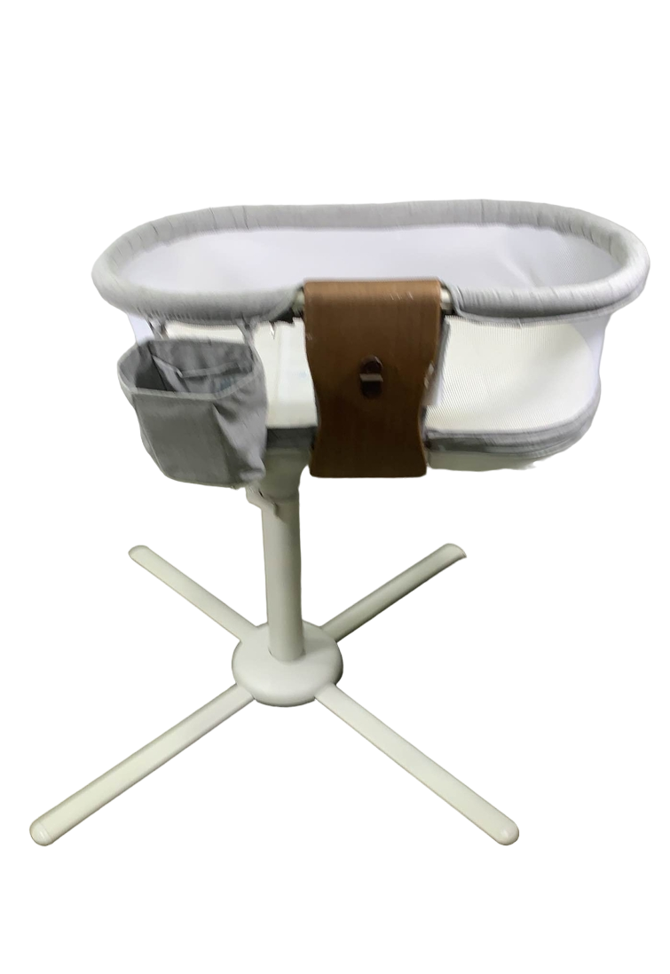The HALO BassiNest Swivel Sleeper 3.0 Is Perfect for Your Baby Registry