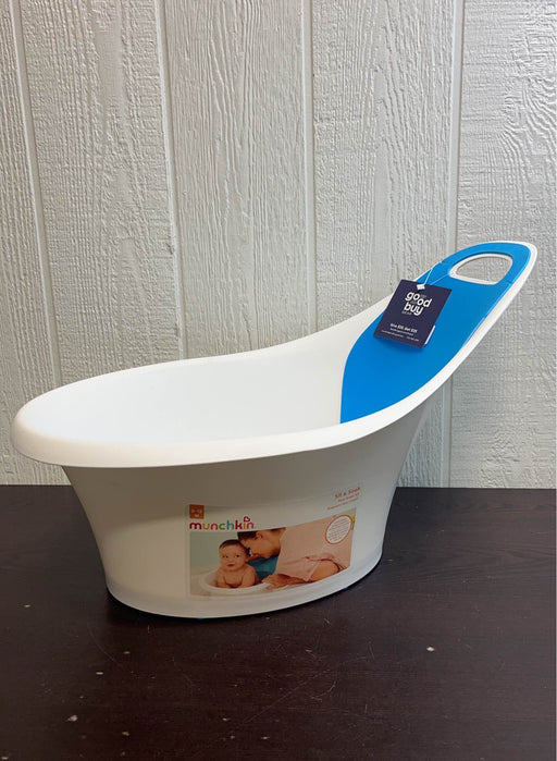 used Munchkin Sit and Soak Baby Bathtub