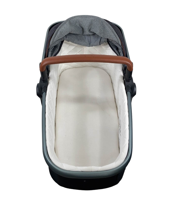 Shop Silver Cross Wave Bassinet at GoodBuy Gear