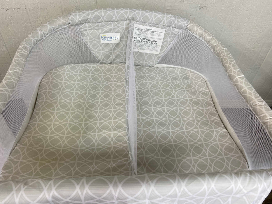 Shop Halo Bassinest Twin Sleeper at GoodBuy Gear