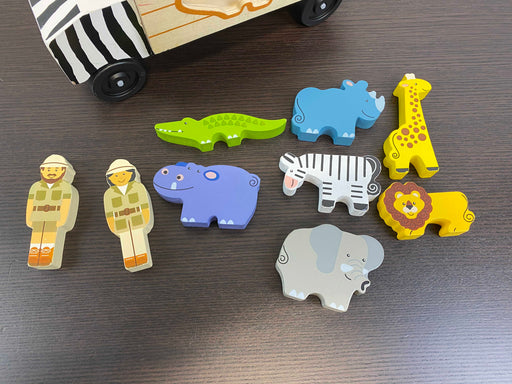 secondhand Melissa & Doug Safari Animal Rescue Truck
